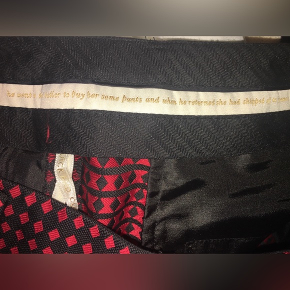 Kate Spade Avery Black/Red Diamond Print Ankle Crop Pants in Size 2. - Picture 10 of 12